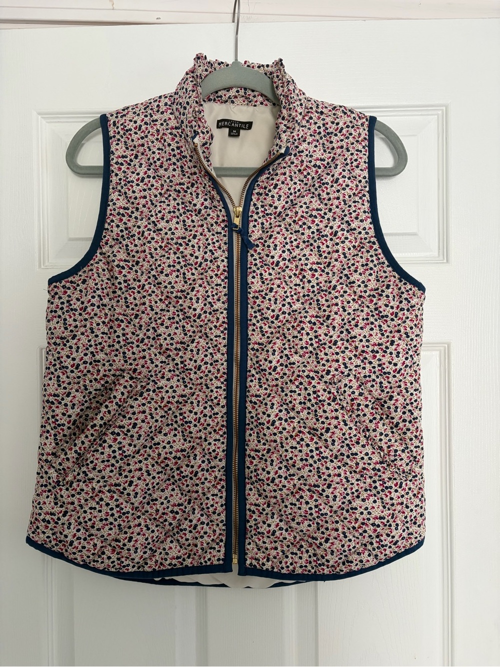 J. Crew Ladies Size Large Quilted Floral Vest